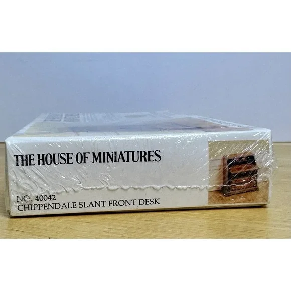 House of Miniatures Kit #40042 Chippendale Slant Front Desk Circa1750 Sealed/NIB - Picture 2 of 5